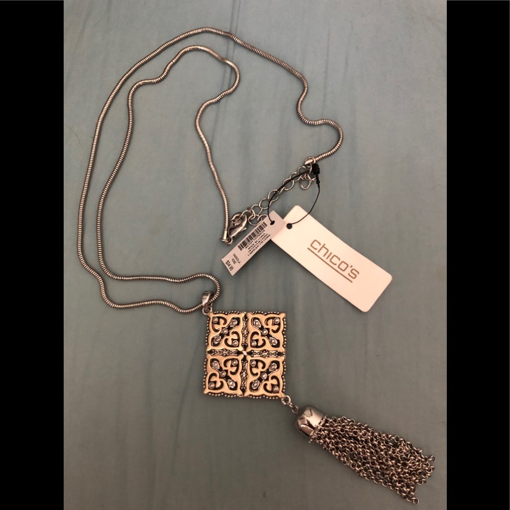 Chico’s NWT Long silver w/ gold statement necklace